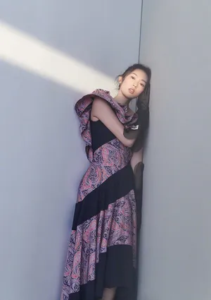 童瑶性感诱人时尚写真图片_1