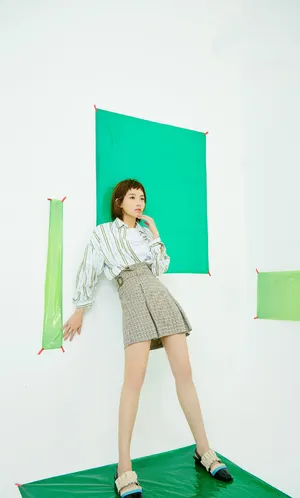 苏青鬼马俏皮时尚杂志写真图片_8