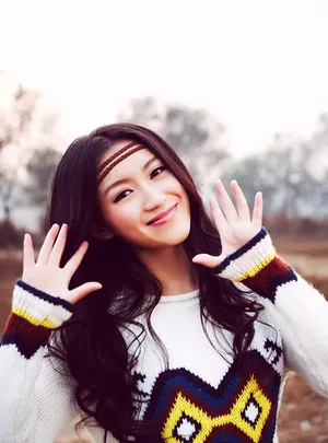 苏青稚嫩阳光秋冬写真高清图片_3