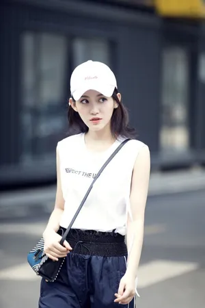 苏青率性十足时尚街拍高清图片_2