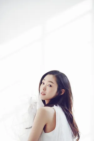 宋轶清新甜美春日写真图片_3