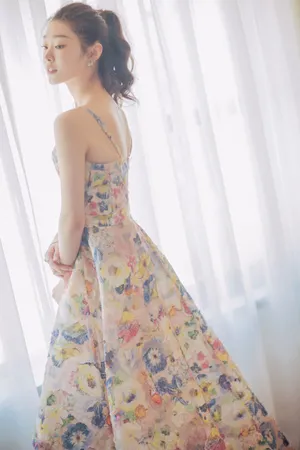 宋轶吊带裙清新性感写真图片_5