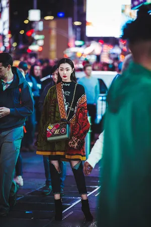 宋轶纽约夜景时尚街拍高清图片_3