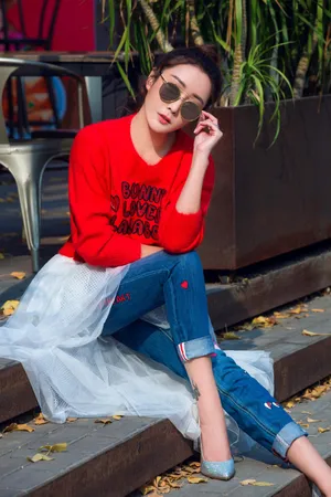 杜若溪国际时装周活动造型图片_2