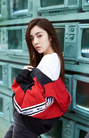 王晓晨休闲街拍图片_2