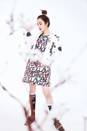 王晓晨时尚封面性感写真图片_1