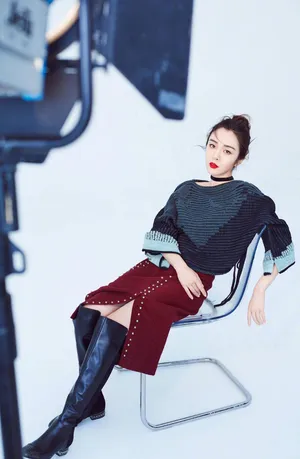 王晓晨魅惑红唇时尚写真高清图片_5