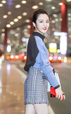 王晓晨最新机场街拍高清图片_2