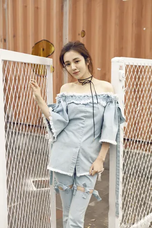 美女演员王晓晨时尚街拍高清图片_5