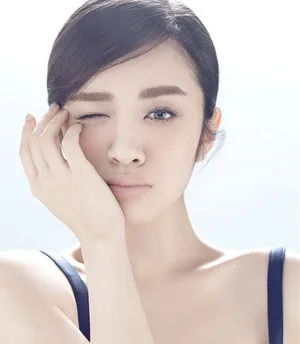 王晓晨清新甜美夏日写真高清图片_1