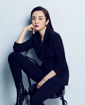 王晓晨干练女王范写真高清图片