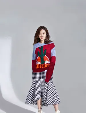 王晓晨时尚杂志封面高清图片_3