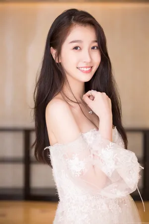 虞书欣芭莎晚会高清活动图片_6