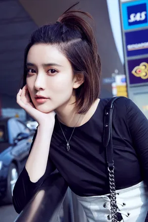 孟子义时尚小可爱机场街拍图片_4