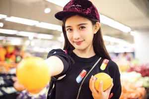 孟子义可爱吃货生活照高清图片_8
