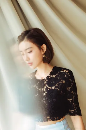孟子义慈善活动礼服写真图片_1