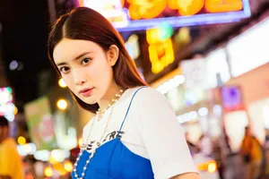 孟子义夜晚街头唯美时尚写真图片_5