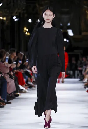 贺聪StellaMcCartney2018春夏系列大秀高清图片_3