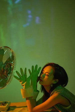 李一桐复古风光影写真大片