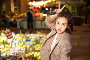 李一桐街拍图片_5