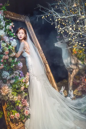 李一桐白色婚纱杂志写真图片_3