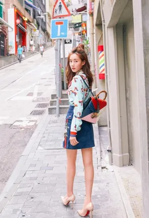 人气小花李一桐时尚潮流街拍大片_4