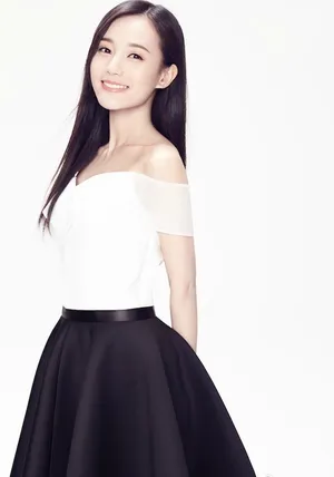 李一桐清新脱俗气质写真高清图片