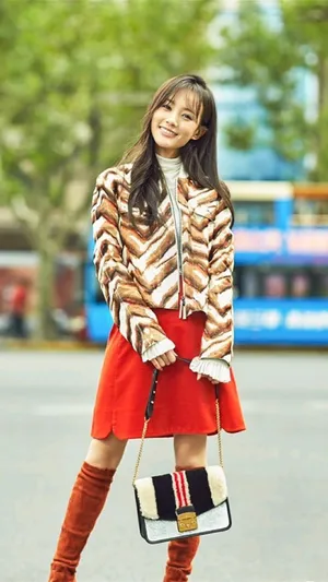 美女演员李一桐时尚街拍高清图片_3