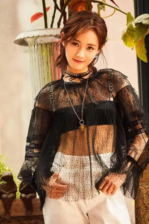 李一桐春夏时尚写真图片_7