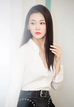 苗苗清新性感爆乳写真图片_8