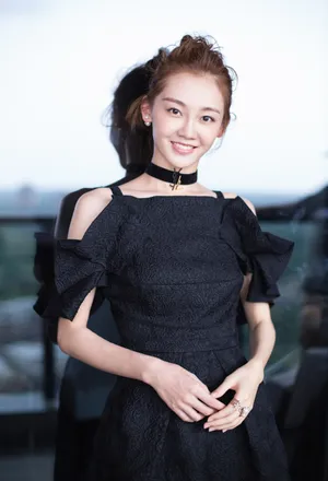 苗苗优雅大方高清活动图片_5