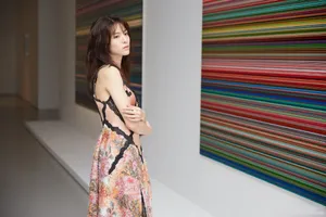 钟楚曦慵懒性感活动图片_2