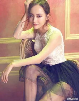 张嘉倪时尚妩媚写真性感撩人