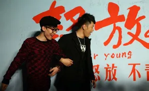 缪杰张嘉倪杜海涛助阵怒放首映礼王啸坤杜海涛激吻_5
