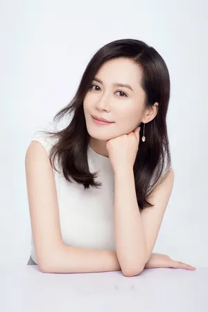 俞飞鸿白皙气质时尚写真图片