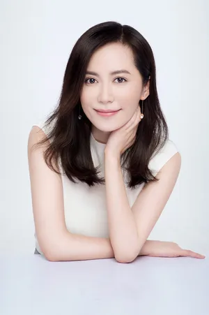 俞飞鸿白皙气质时尚写真图片_6