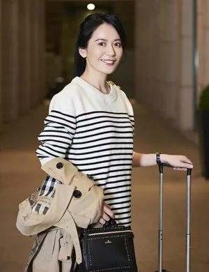 俞飞鸿青春活力机场街拍图片_3