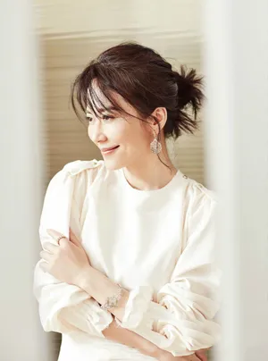 俞飞鸿魅力迷人时尚杂志写真图片_5