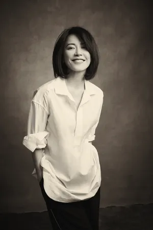 俞飞鸿黑白质感唯美写真图片_3