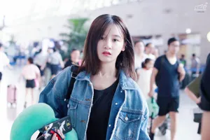 曾艳芬机场时尚写真图片_5