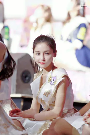 曾艳芬舞台获奖现场图片_5