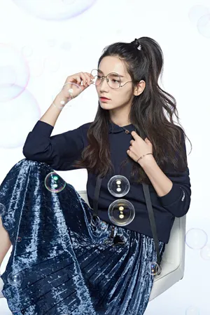 美女演员代斯清新迷人写真高清图片