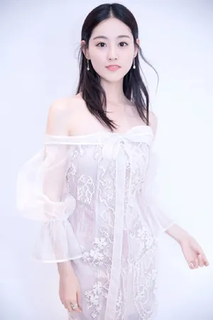 祝绪丹《一千零一夜》发布会性感图片