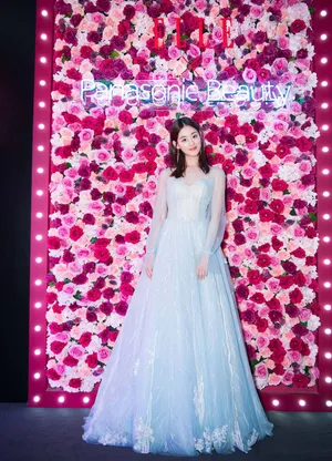 祝绪丹唯美养眼活动照图片_4