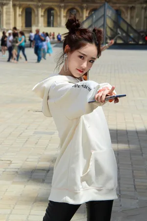 祝绪丹可爱俏皮生活照图片_1