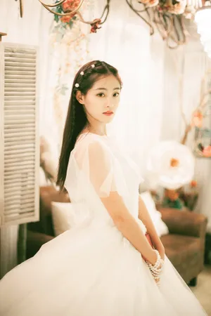 祝绪丹唯美养眼婚纱写真高清图片_5