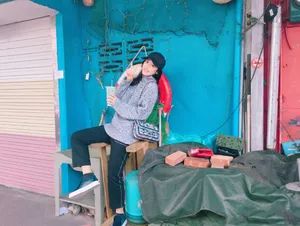 周雨彤时尚甜美街拍图片