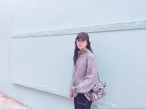 周雨彤时尚甜美街拍图片