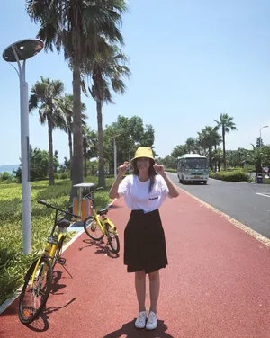 周雨彤海边唯美写真图片_3