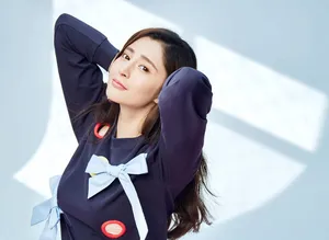 李心艾可爱甜美时尚写真高清图片